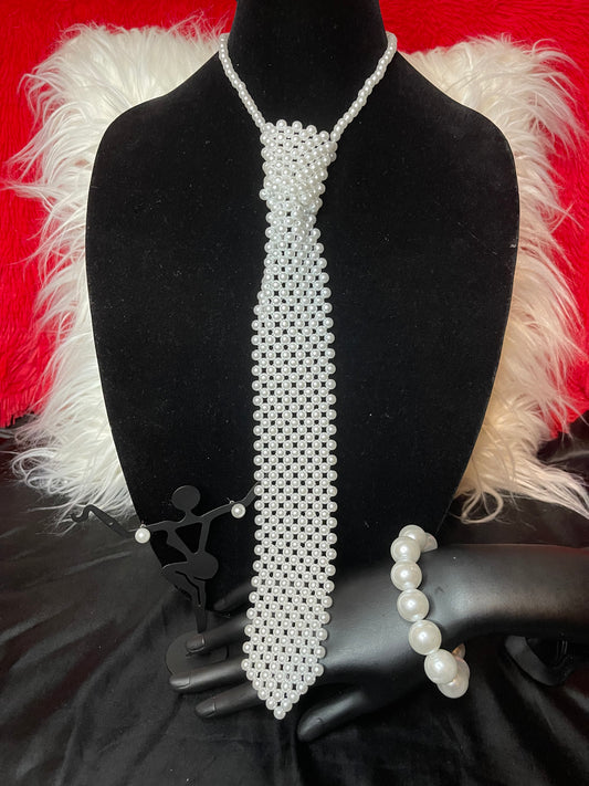 Pearl Tie Set