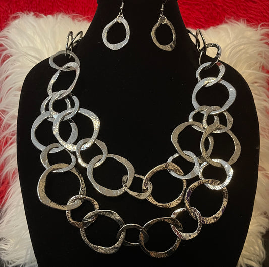 Silver hammered multi round geometric Necklace